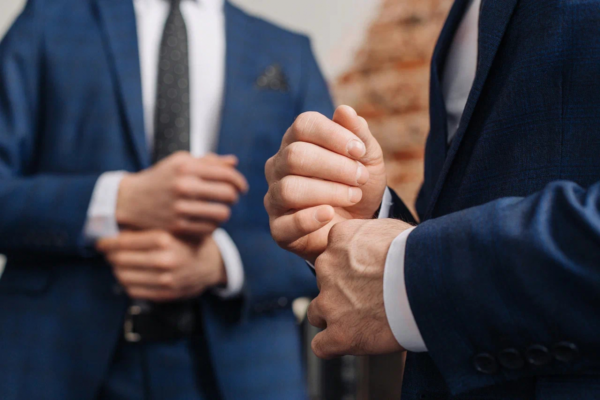 Как один и тот же костюм смотрится на мужчинах разного роста